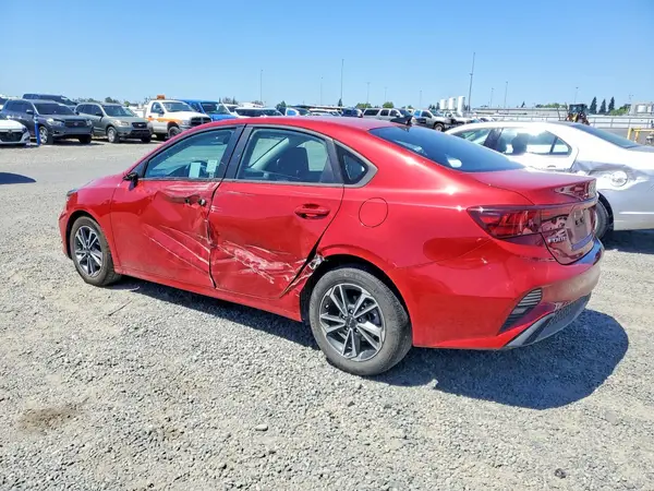 3KPF24AD4PE611356 2023 KIA FORTE - Image 2
