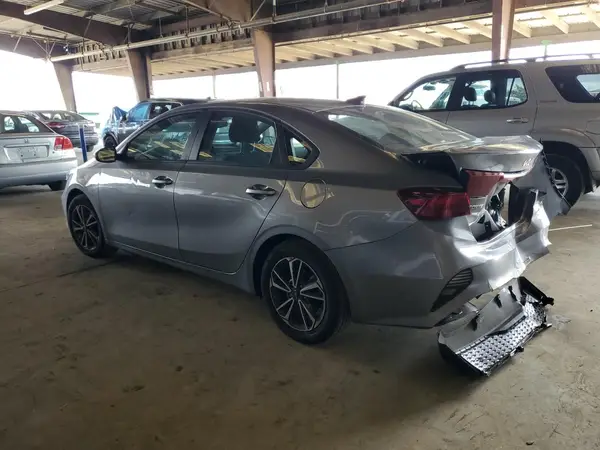 3KPF24AD4PE612085 2023 KIA FORTE - Image 2