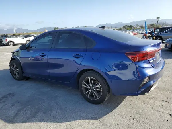 3KPF24AD4PE612555 2023 KIA FORTE - Image 2