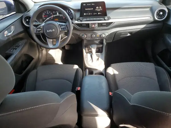 3KPF24AD4PE612555 2023 KIA FORTE - Image 8