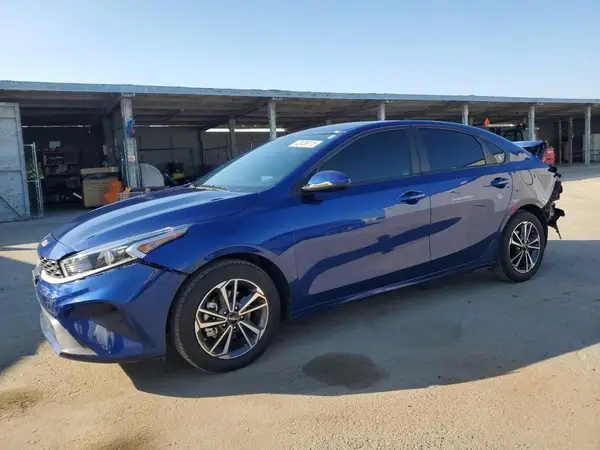 3KPF24AD4PE613396 2023 KIA FORTE - Image 1