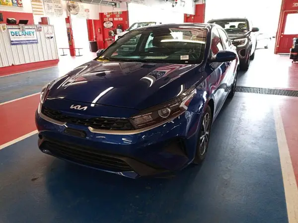 3KPF24AD4PE613950 2023 KIA FORTE - Image 8