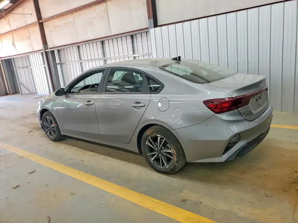 3KPF24AD4PE614130 2023 KIA FORTE - Image 2