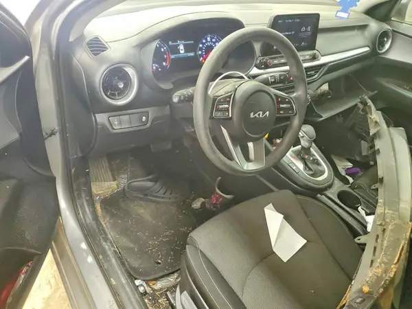 3KPF24AD4PE614130 2023 KIA FORTE - Image 8
