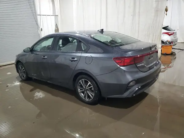 3KPF24AD4PE615844 2023 KIA FORTE - Image 2