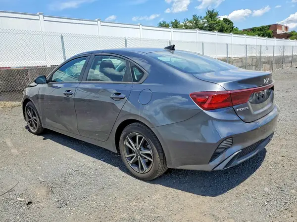 3KPF24AD4PE616752 2023 KIA FORTE - Image 2