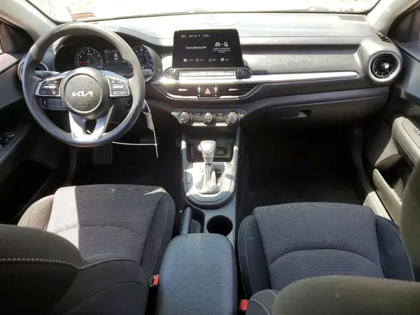 3KPF24AD4PE616752 2023 KIA FORTE - Image 8
