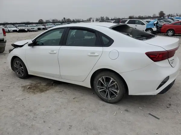 3KPF24AD4PE617433 2023 KIA FORTE - Image 2