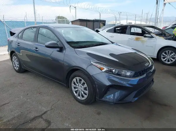 3KPF24AD4PE620199 2023 KIA FORTE - Image 1