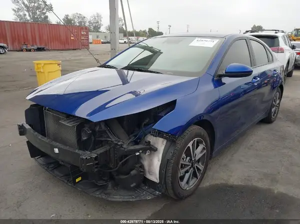 3KPF24AD4PE622857 2023 KIA FORTE - Image 2