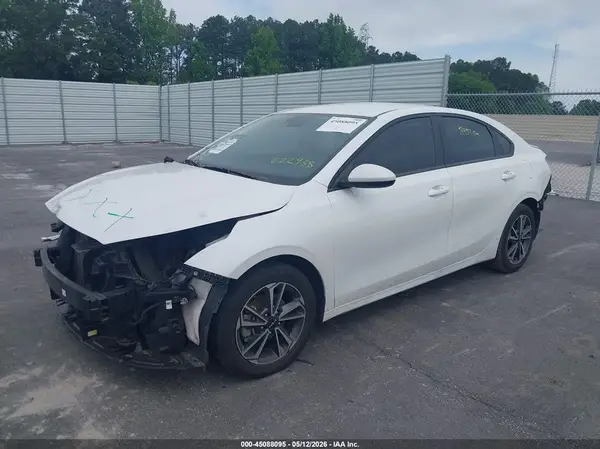 3KPF24AD4PE622938 2023 KIA FORTE - Image 2
