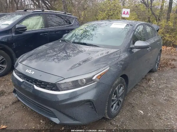 3KPF24AD4PE623331 2023 KIA FORTE - Image 2