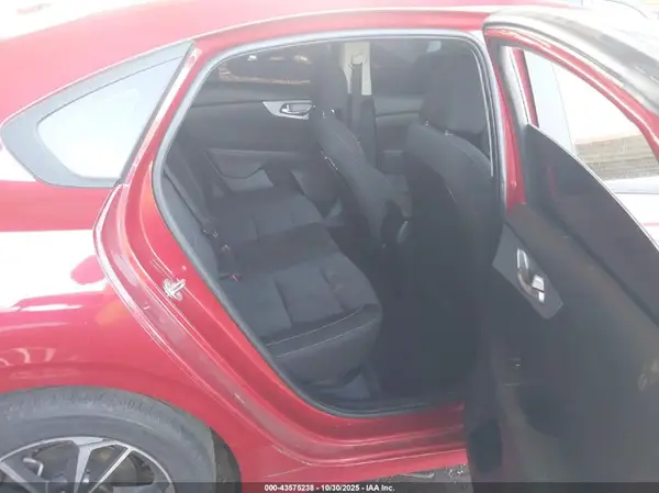 3KPF24AD4PE624298 2023 KIA FORTE - Image 8