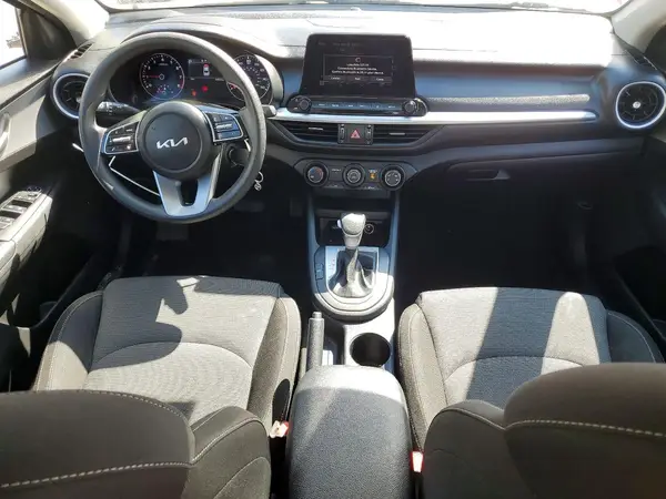 3KPF24AD4PE625094 2023 KIA FORTE - Image 8