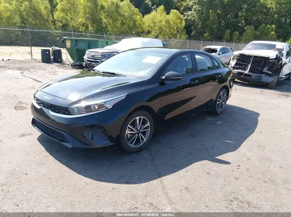 3KPF24AD4PE626665 2023 KIA FORTE - Image 2