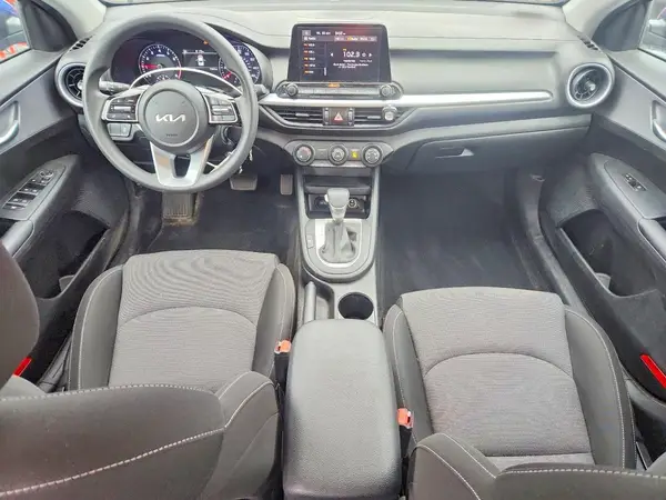 3KPF24AD4PE626875 2023 KIA FORTE - Image 8