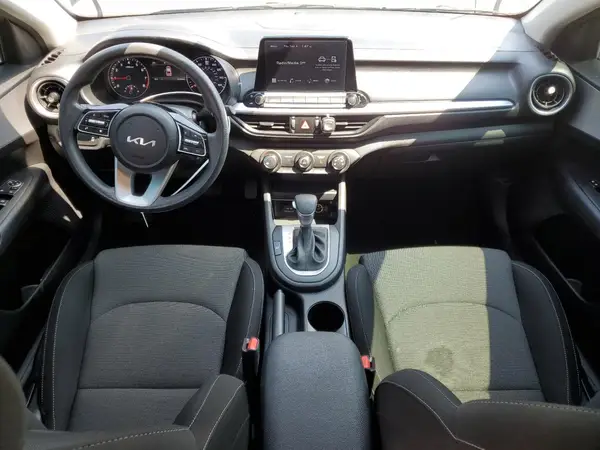 3KPF24AD4PE629002 2023 KIA FORTE - Image 8