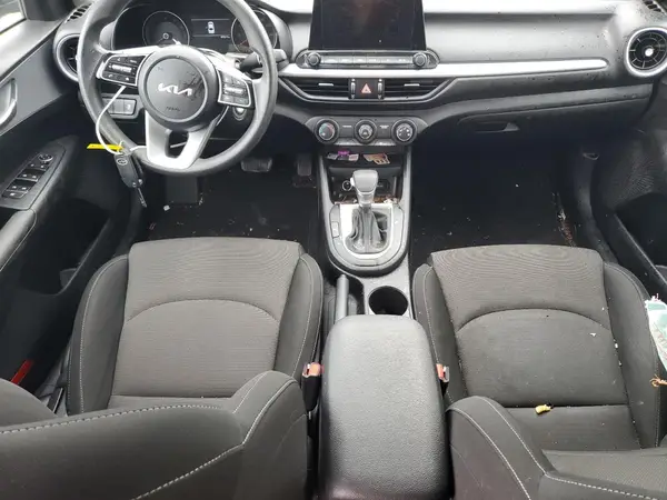 3KPF24AD4PE631686 2023 KIA FORTE - Image 8