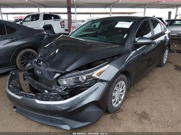 3KPF24AD4PE634524 2023 KIA FORTE - Image 2