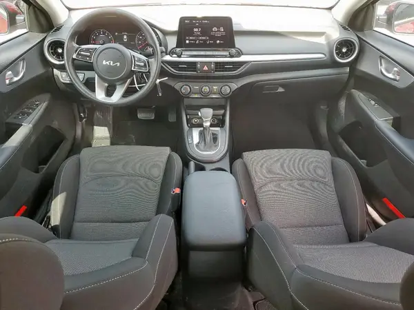 3KPF24AD4PE635222 2023 KIA FORTE - Image 8