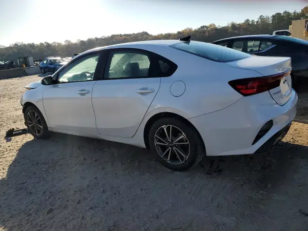 3KPF24AD4PE635821 2023 KIA FORTE - Image 2