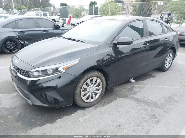 3KPF24AD4PE636810 2023 KIA FORTE - Image 2