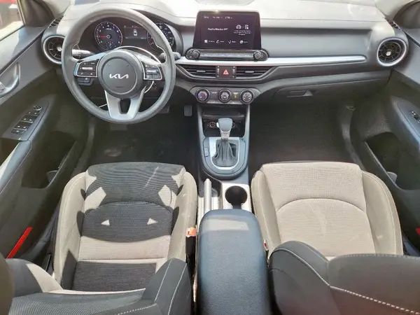 3KPF24AD4PE642736 2023 KIA FORTE - Image 8