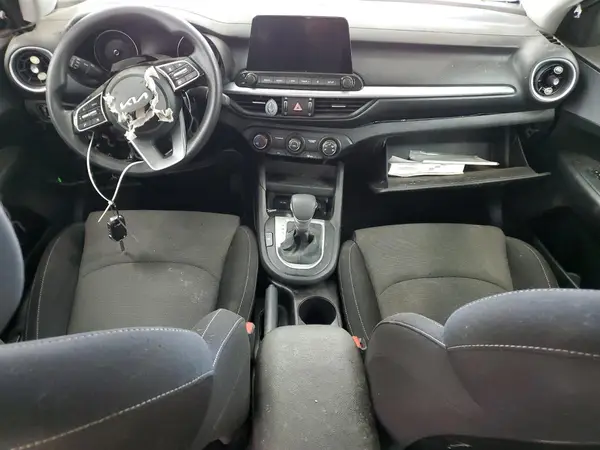 3KPF24AD4PE643059 2023 KIA FORTE - Image 8