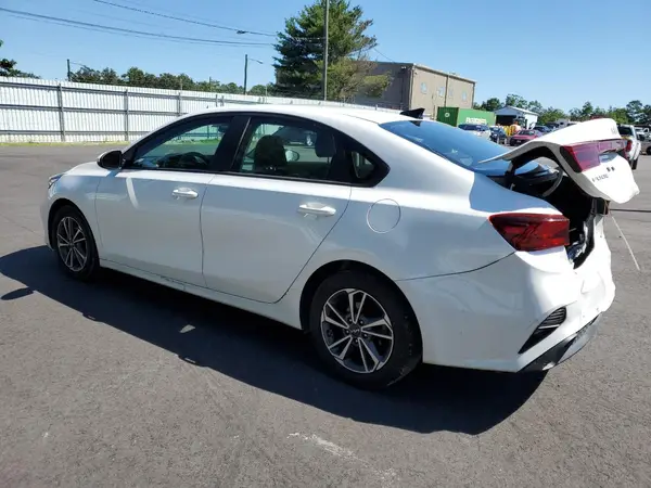 3KPF24AD4PE643949 2023 KIA FORTE - Image 2