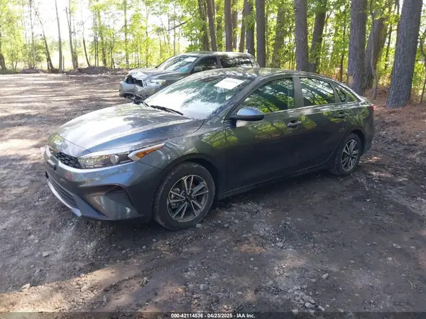 3KPF24AD4PE644244 2023 KIA FORTE - Image 2
