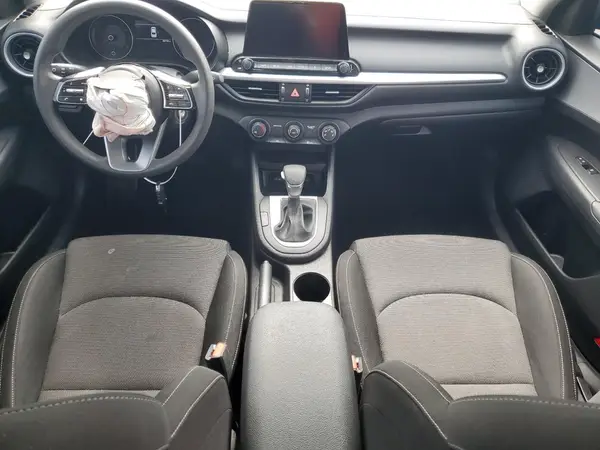 3KPF24AD4PE645104 2023 KIA FORTE - Image 8