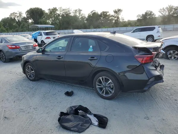3KPF24AD4PE647063 2023 KIA FORTE - Image 2