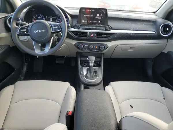 3KPF24AD4PE647063 2023 KIA FORTE - Image 8
