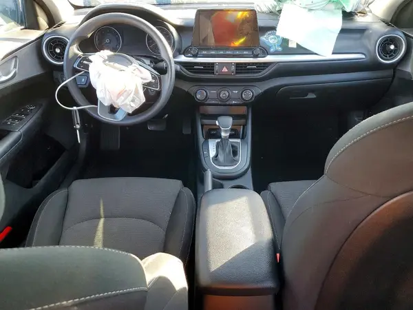 3KPF24AD4PE647158 2023 KIA FORTE - Image 8