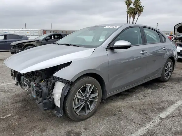 3KPF24AD4PE652828 2023 KIA FORTE - Image 1
