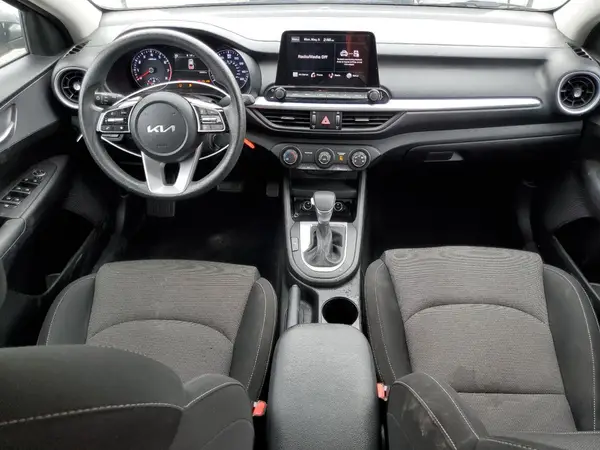 3KPF24AD4PE652828 2023 KIA FORTE - Image 8