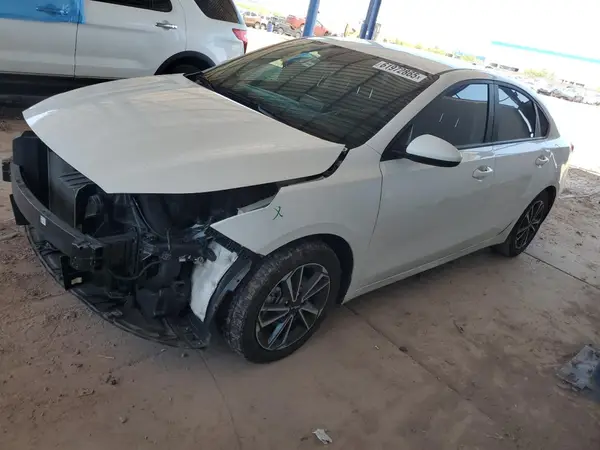 3KPF24AD4PE657608 2023 KIA FORTE - Image 1