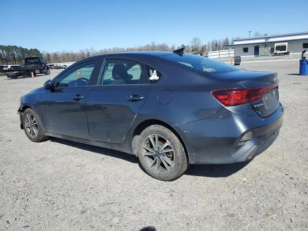 3KPF24AD4PE660203 2023 KIA FORTE - Image 2