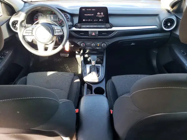3KPF24AD4PE662159 2023 KIA FORTE - Image 8