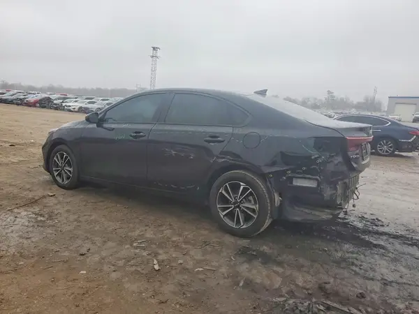 3KPF24AD4PE675851 2023 KIA FORTE - Image 2