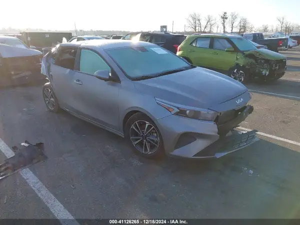 3KPF24AD4PE676627 2023 KIA FORTE - Image 1