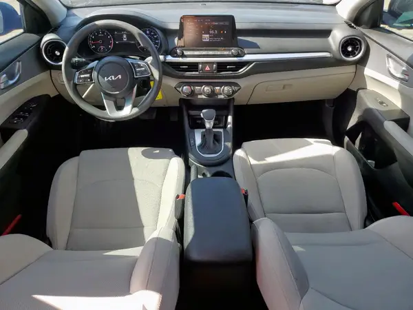 3KPF24AD4PE676742 2023 KIA FORTE - Image 8