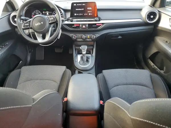 3KPF24AD4PE678202 2023 KIA FORTE - Image 8
