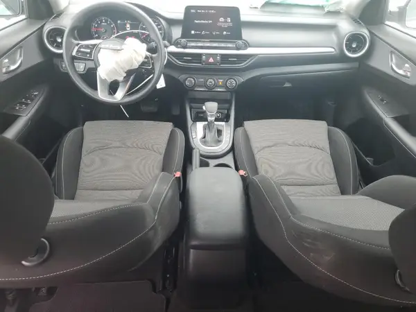 3KPF24AD4PE683402 2023 KIA FORTE - Image 8
