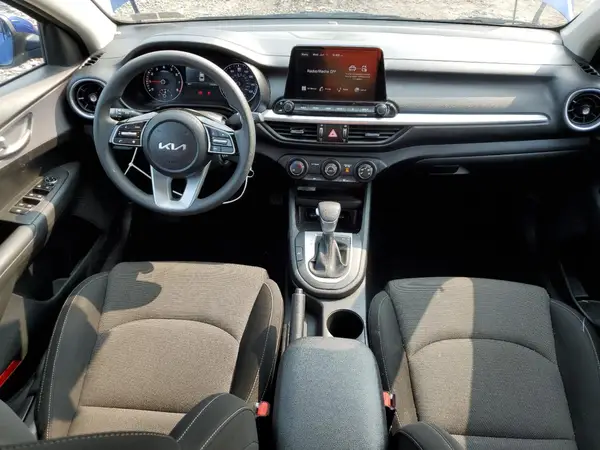 3KPF24AD4PE685456 2023 KIA FORTE - Image 8
