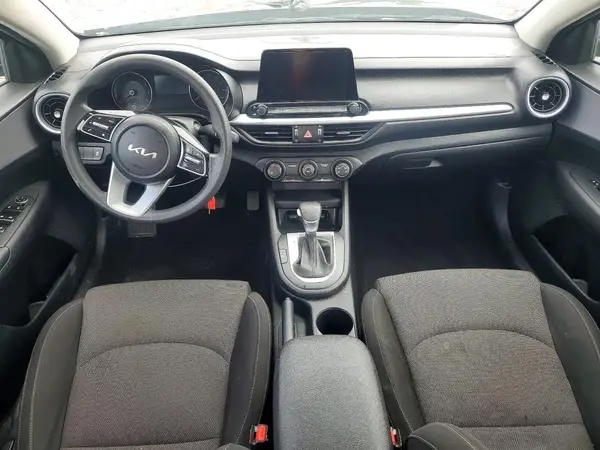 3KPF24AD4PE685490 2023 KIA FORTE - Image 8
