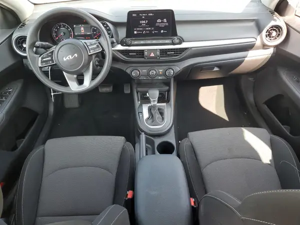 3KPF24AD4PE685912 2023 KIA FORTE - Image 8