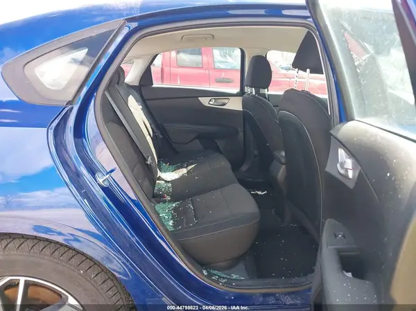 3KPF24AD4PE686171 2023 KIA FORTE - Image 8