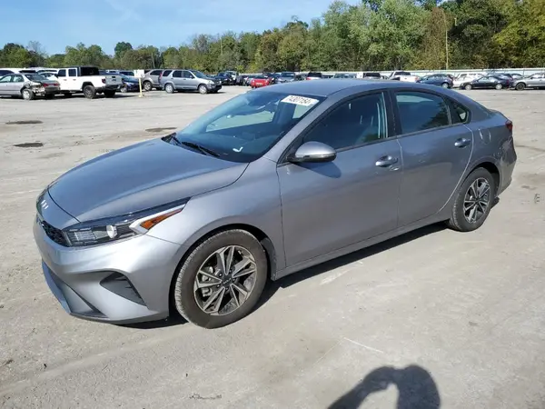 3KPF24AD4PE687028 2023 KIA FORTE - Image 1