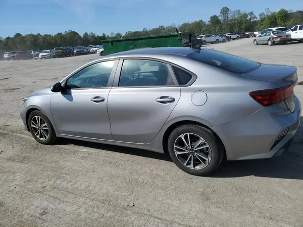 3KPF24AD4PE687028 2023 KIA FORTE - Image 2